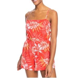 NWT Women’s Floral Romper Size M